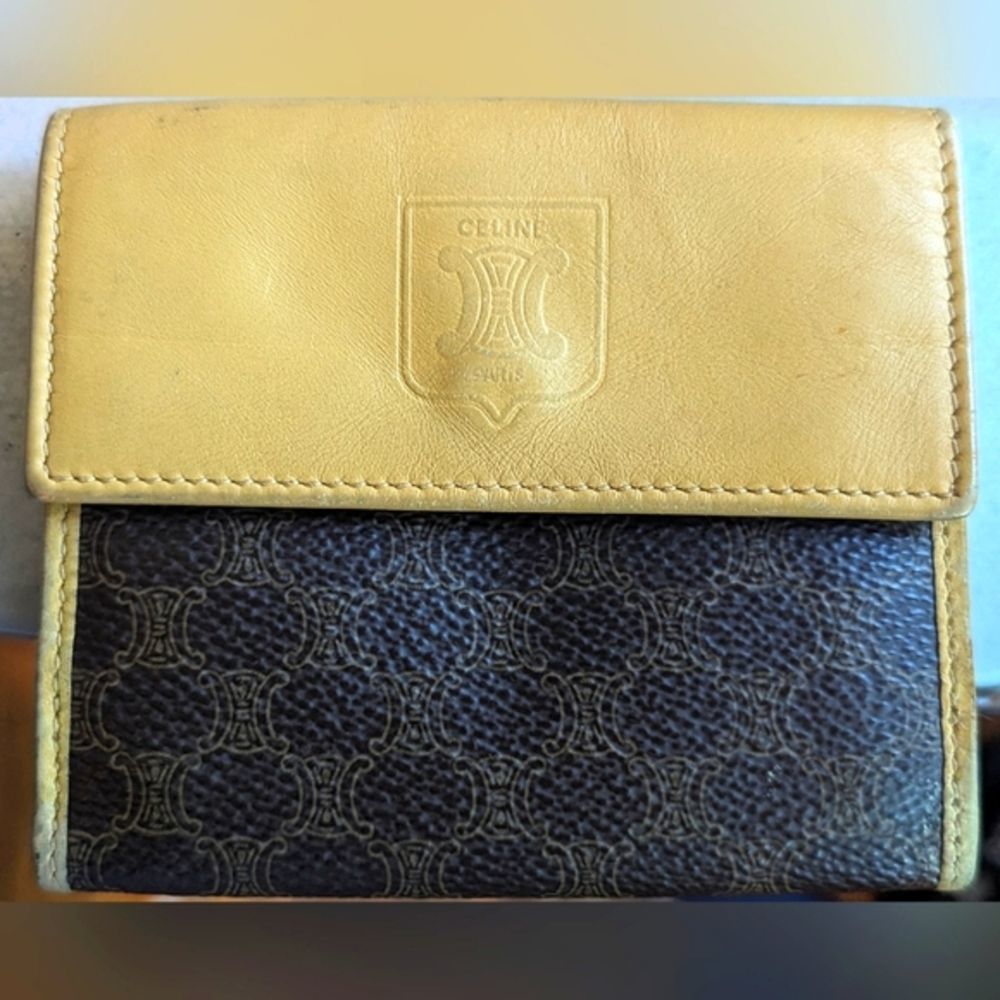 GUC brown/beige Vintage Celine Triomphe vintage compact tri fold macadam coated